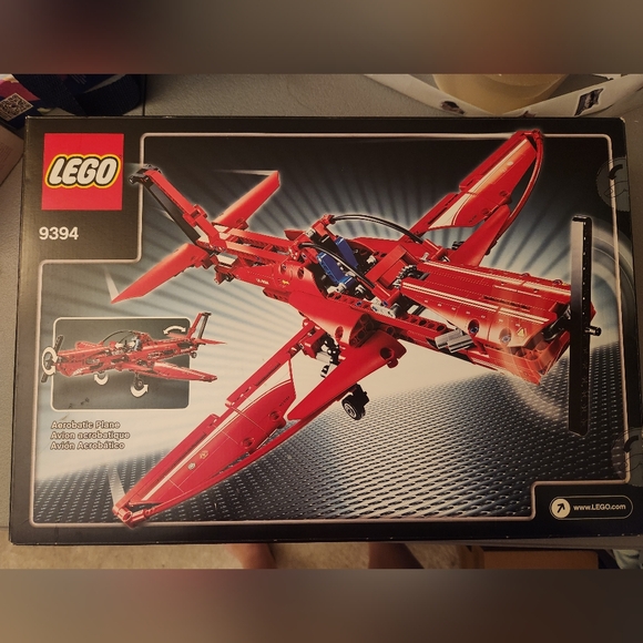 LEGO Technic Red Aerobatic Jet - Picture 2 of 2